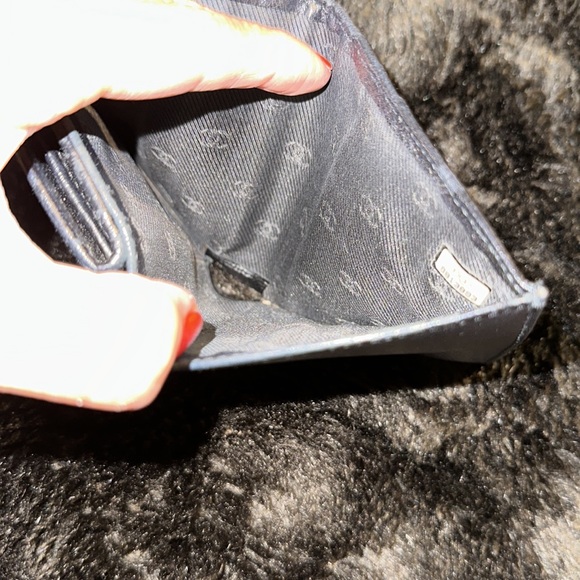 Chanel - Picture 7 of 9